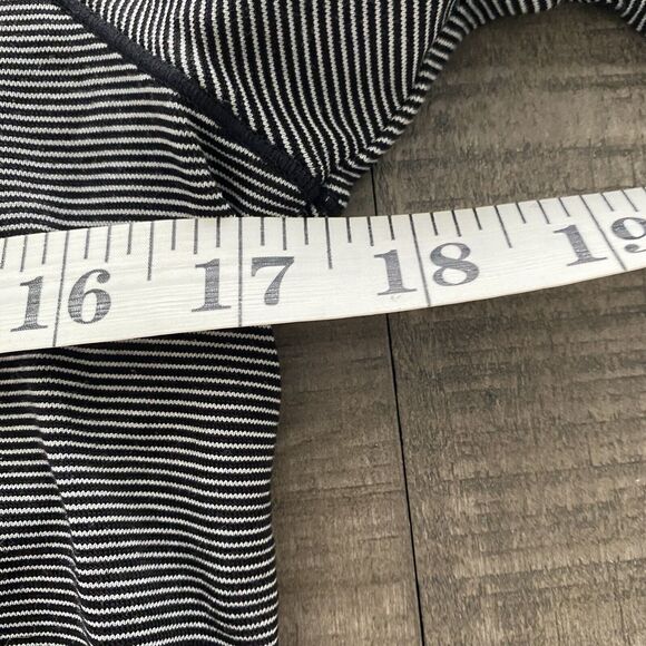 Athleta Black White Micro Stripe Shanti Long Sleeve Athleisure Top Shirt Size S‎ - Picture 11 of 16